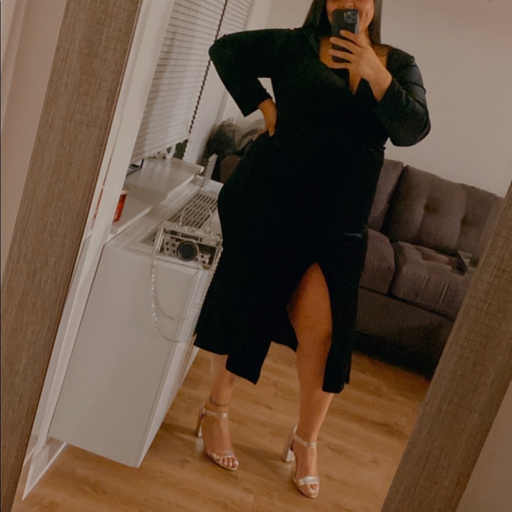 Plus Notch Neck Split Thigh Solid Velvet Dress - image 6